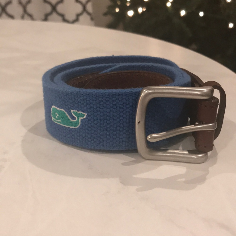 Vineyard Vines belt